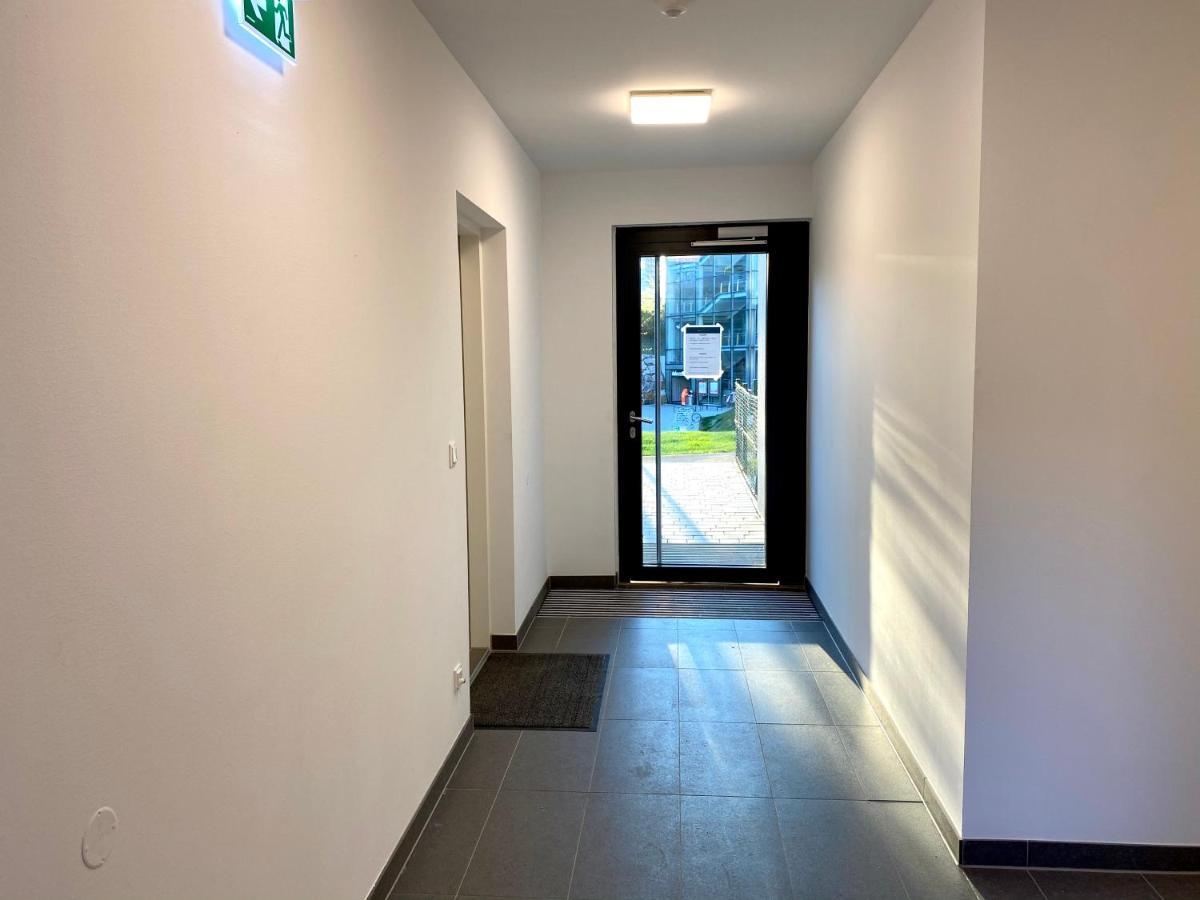 Topmodernes Sonnenwohnen Apartment Bei U-Bahn Und Therme Wien Oberlaa, 15 Min Bis Stephansplatz מראה חיצוני תמונה